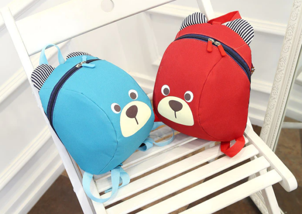 Mochila para crianças com ursinhos de peluche