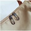 Mochila de viagem de grande capacidade com alça de ombro castanha